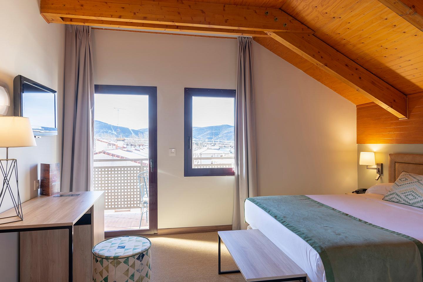Hotel & Spa Real جاكا المظهر الخارجي الصورة