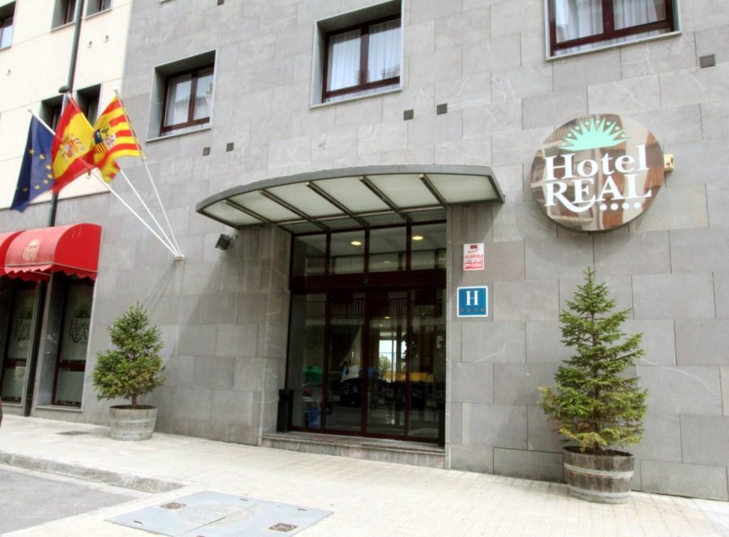 Hotel & Spa Real جاكا المظهر الخارجي الصورة