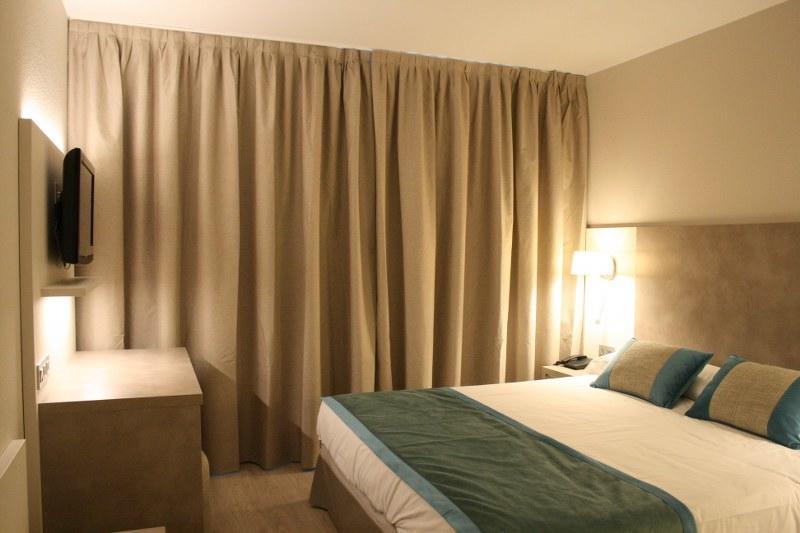 Hotel & Spa Real جاكا المظهر الخارجي الصورة