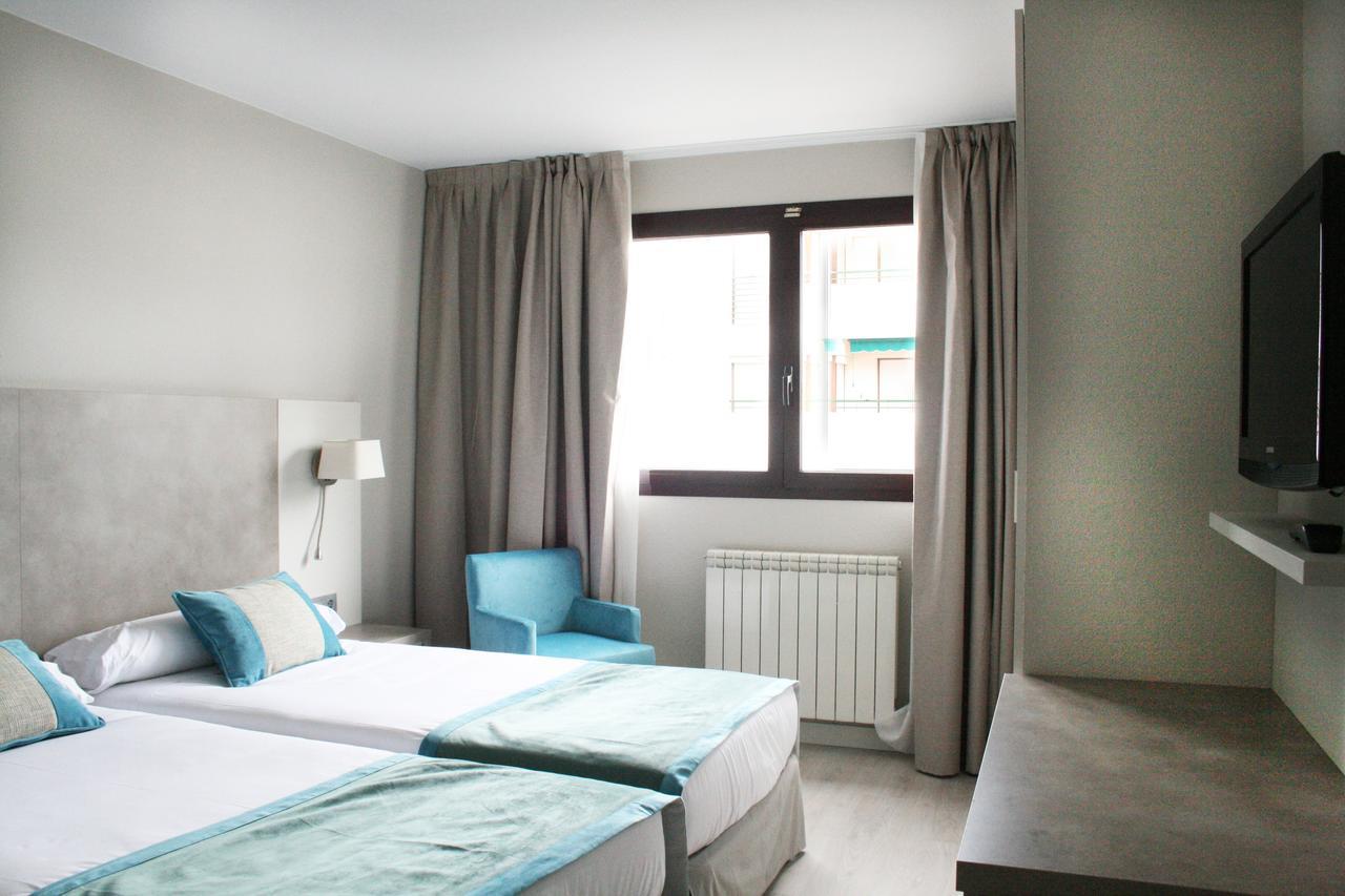 Hotel & Spa Real جاكا المظهر الخارجي الصورة