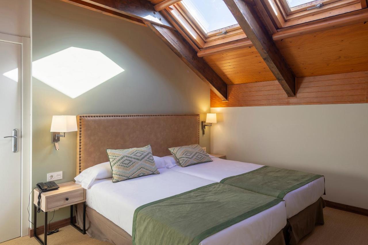 Hotel & Spa Real جاكا المظهر الخارجي الصورة