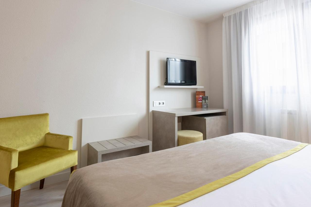Hotel & Spa Real جاكا المظهر الخارجي الصورة